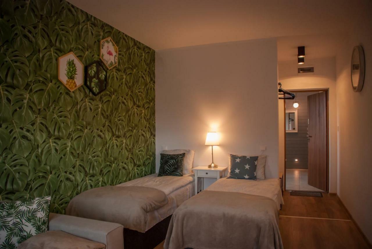 Noclegi "Boczna 5A" Apartamenty Goscinne ชตอฟนอ-สดรูย ภายนอก รูปภาพ