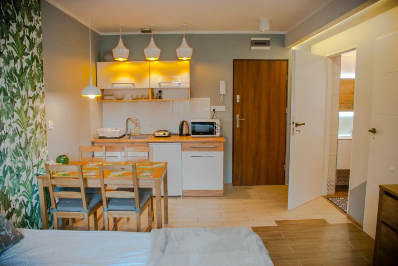 Noclegi "Boczna 5A" Apartamenty Goscinne ชตอฟนอ-สดรูย ภายนอก รูปภาพ